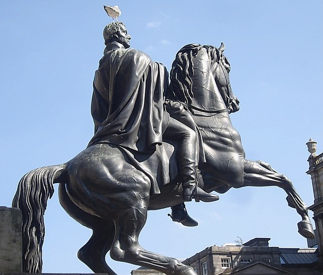 Statue of Duke Wellington on horse